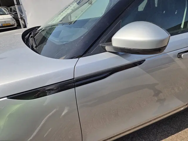 Land Rover Range Rover Velar 3.0 V6 AWD SE 2017 Diesel 24