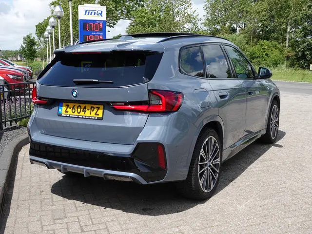 BMW X1 3