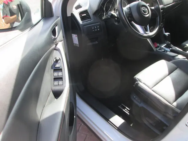 Mazda CX-5 2.0 GT-M 4WD / automaat 2014 Benzine 6