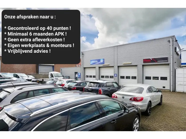 Peugeot 208 1.2 VTi Urban Soul 2013 Benzine 13