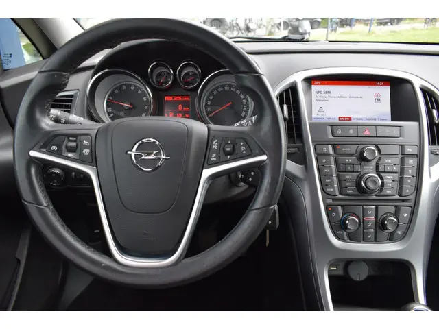 Opel Astra Sports Tourer 1.4 Turbo Blitz 2015 Benzine 10