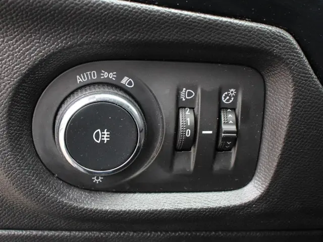 Opel Corsa 1.2 GS Line 131pk Aut. 2023 Benzine 17