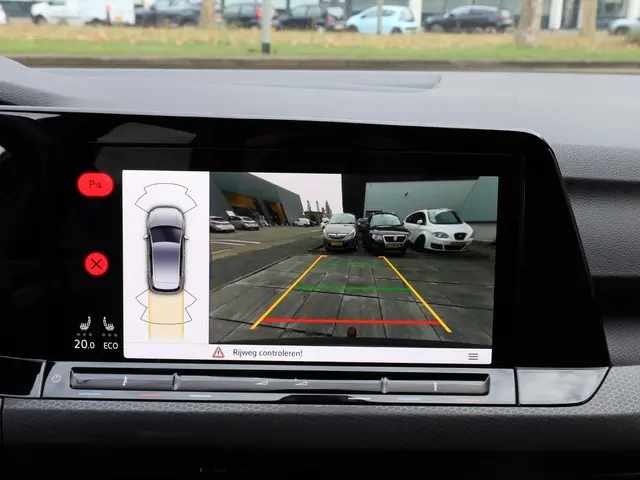 Volkswagen Golf GTE 2022 Hybride Benzine 13