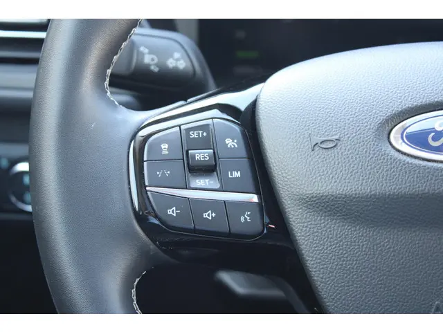 Ford Kuga 2.5 FHEV Active X 2024 Hybride Benzine 28