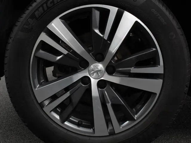 Peugeot 3008 1.2 PureTech 136 Allure Pack 2024 Benzine 25