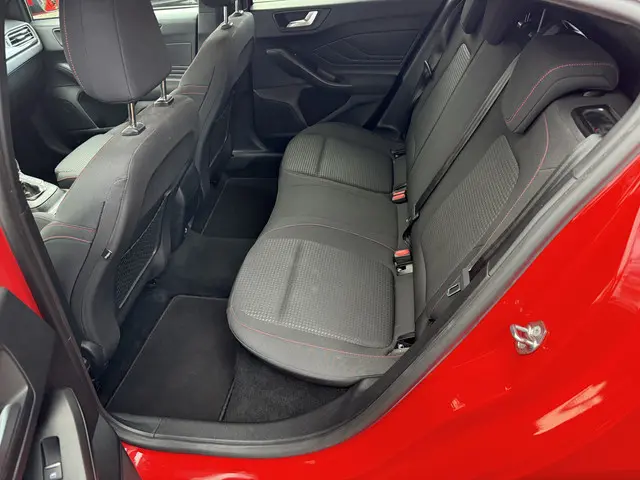 Ford Focus 1.0 EcoBoost ST Line Business 2020 Benzine 11