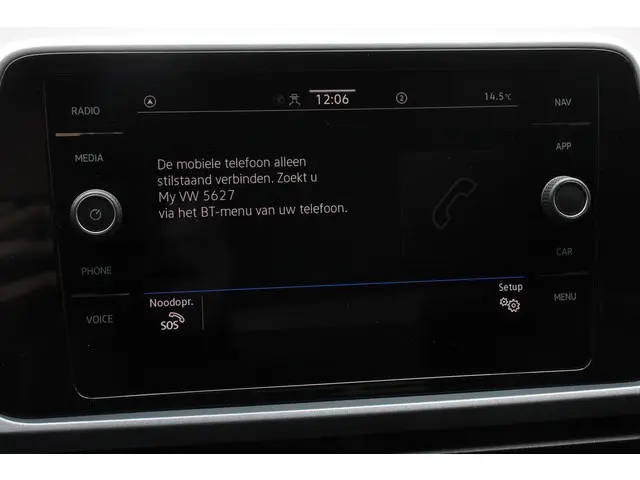 Volkswagen T-Roc 1.5 TSI 150pk DSG Style 2023 Benzine 22