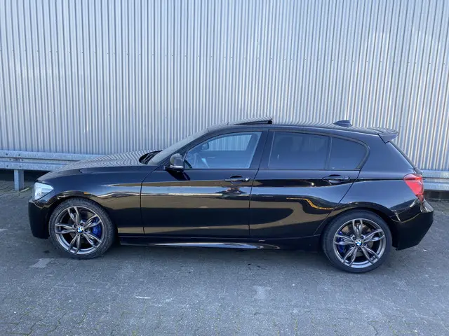 BMW 1 Serie M135i High Executive 2014 Benzine 9