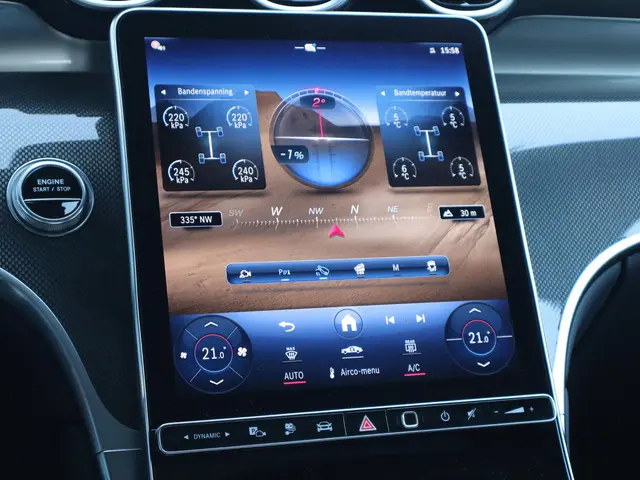 Mercedes-Benz GLC 400 e 4MATIC 2023 Hybride Benzine 28