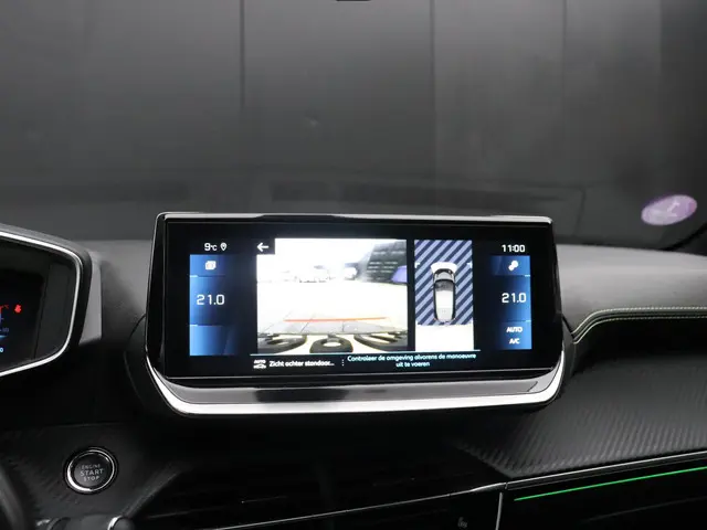 Peugeot 208 1.2 PureTech GT Pack 2021 Benzine 12