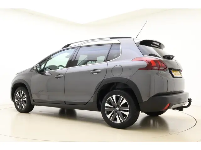 Peugeot 2008 1.2 PureTech 110pk Allure 2017 Benzine 12