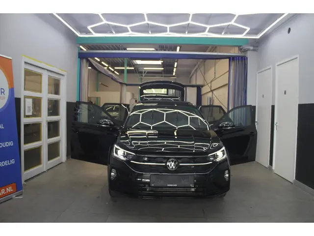Volkswagen Taigo 1.5 TSI R-Line Business 2024 Benzine 36