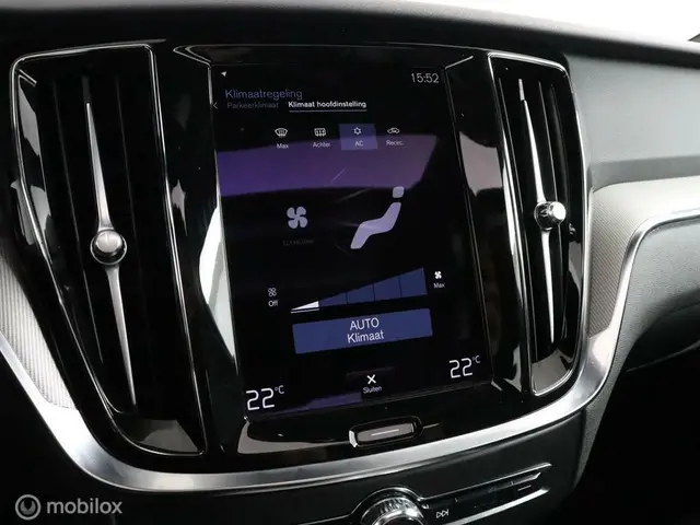 Volvo S60 2.0 B4 R-Design|Blis| panodak|adapt 2021 Benzine 29
