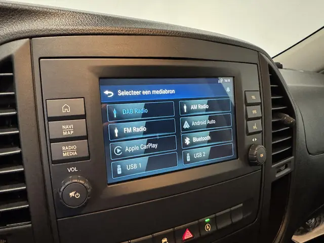 Mercedes-Benz Vito 114 CDI Lang 2024 Diesel 14