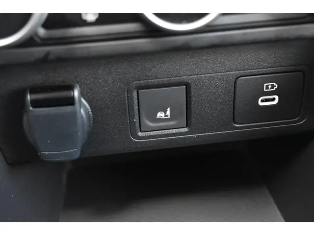 Dacia Jogger Hybrid 140 Extreme 2024 Hybride Benzine 30
