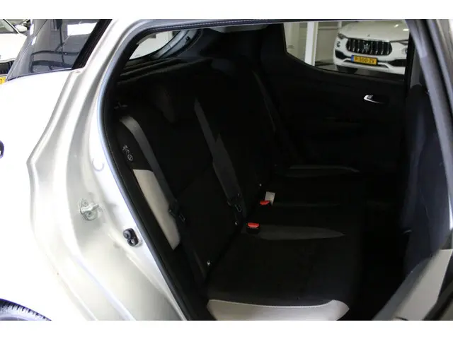 Nissan Micra 1.0 IG-T N-Design 2022 Benzine 17