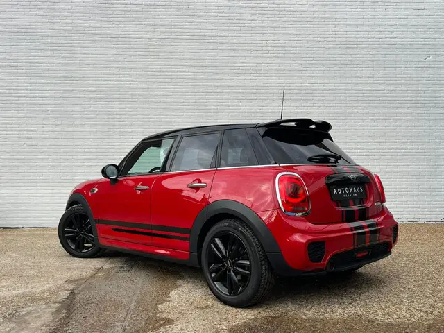 MINI Cooper 1.5 Chili Serious Business 2017 Benzine 8