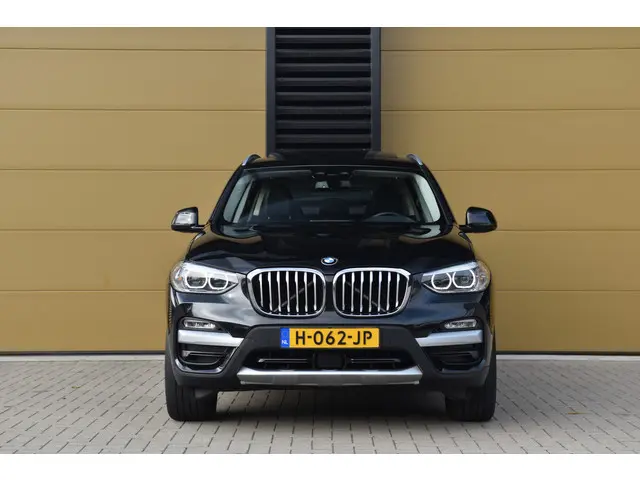 BMW X3 xDrive30i High Executive 2019 Benzine 7