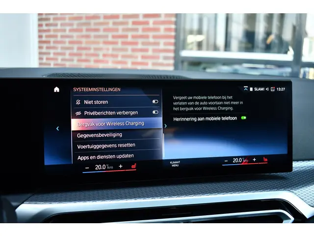 BMW 3 Serie Touring 330e M-Sport 2022 Hybride Benzine 29