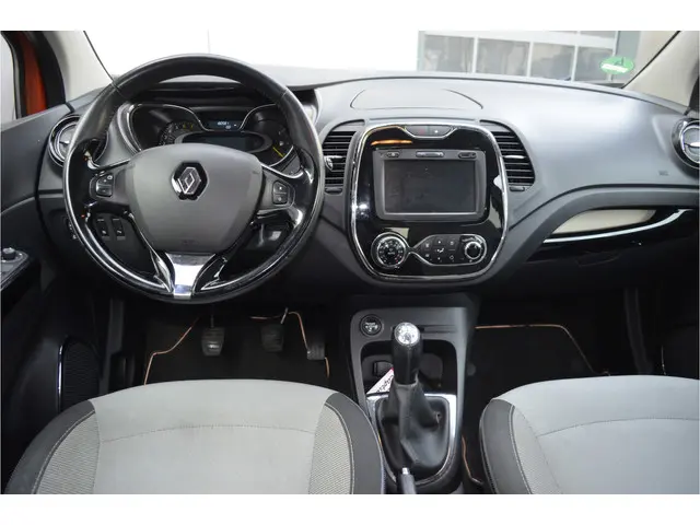 Renault Captur 0.9 TCe Helly Hansen 2014 Benzine 12