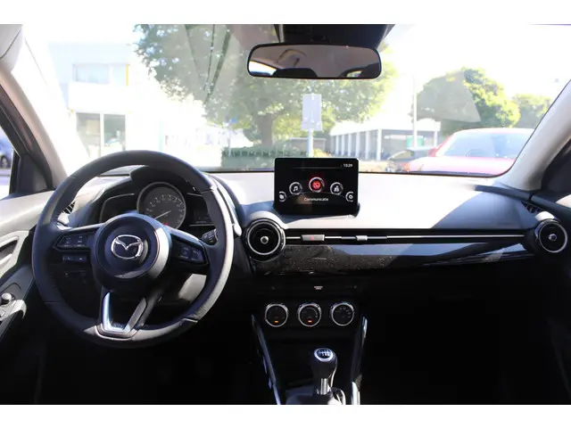Mazda 2 1.5 e-SkyActiv-G 90 Centre-Line 2023 Benzine 11