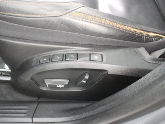 Volvo V40 Cross Country T3 Polar+ Luxury 2018 Benzine 13