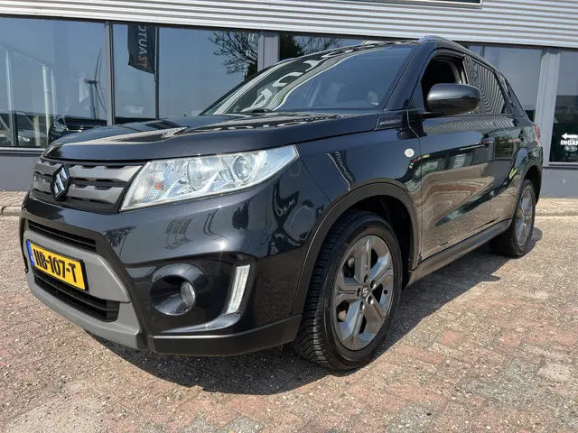 Suzuki Vitara 1.6 Exclusive Automaat 2015 Benzine 14