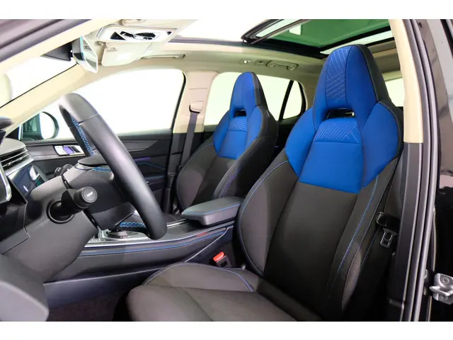 Lynk & Co 01 1.5 2022 Hybride Benzine 4