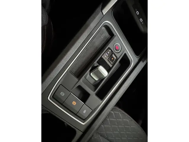 SEAT Leon 1.4 TSI eHybrid PHEV FR 2022 Hybride Benzine 25