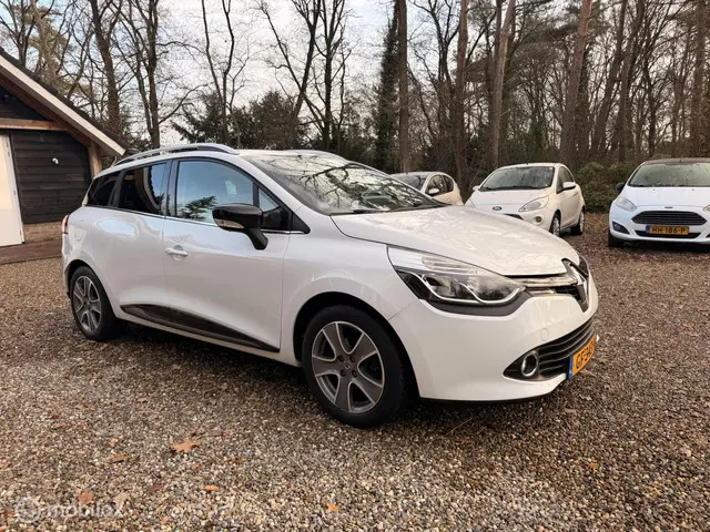 Renault Clio Estate 0.9 TCe Night&Day 2015 Benzine 2