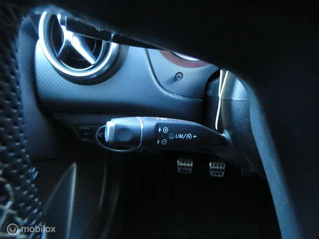 Mercedes-Benz A-Klasse 180 Ambition 2013 Benzine 22