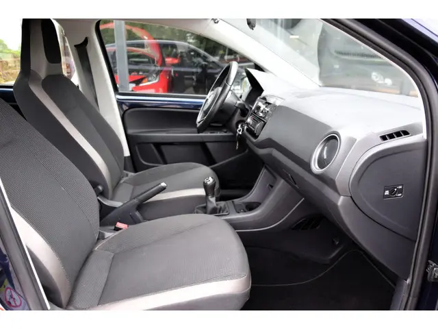 Volkswagen up! 1.0 high up! BlueMotion 2012 Benzine 22
