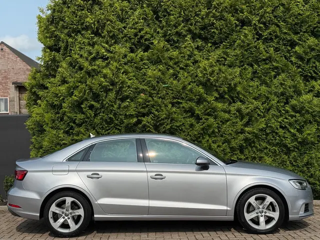 Audi A3 Limousine 30 TFSI Sport CarPlay 2018 Benzine 8