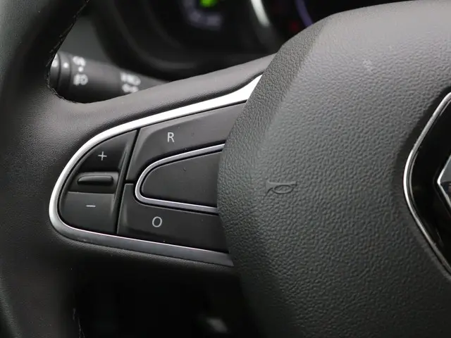 Renault Kadjar 1.3 TCe Limited Aut. 142pk 2022 Benzine 17