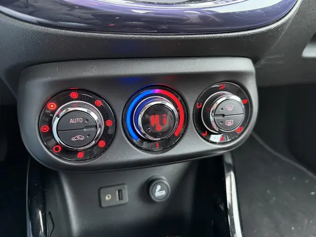 Opel ADAM 1.2 Glam 2013 Benzine 16