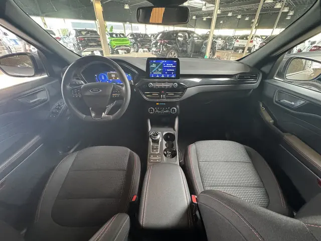 Ford Kuga 2.5 PHEV ST-Line 2022 Hybride Benzine 15