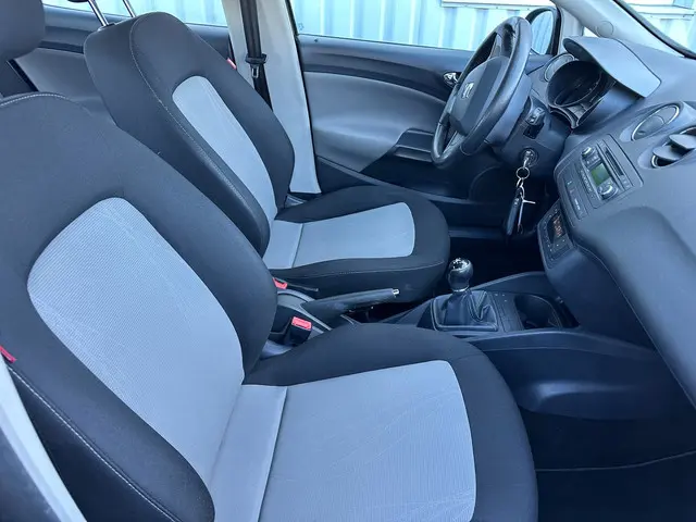 SEAT Ibiza 1.2 TSI FR Airco/Clima 2014 Benzine 16