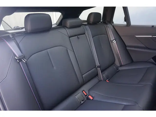 BMW M5 Touring 2025 Hybride Benzine 11