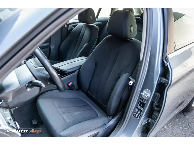 BMW 5 Serie Touring 520d xDrive Executive 2018 Diesel 21