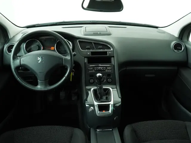 Peugeot 5008 1.6 VTi Blue Lease 5p. 2013 Benzine 12