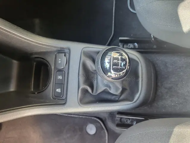 Volkswagen up! 1.0 BMT move up! 2019 Benzine 10