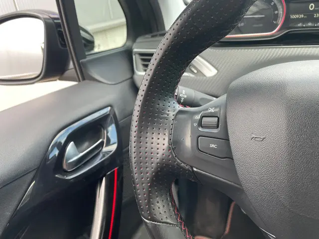 Peugeot 2008 1.2 PureTech GT-line 2018 Benzine 22