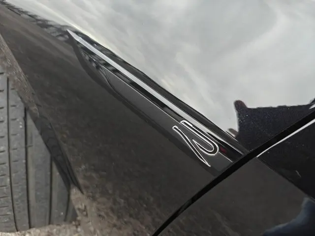 Volkswagen Golf 1.5 eTSI R-Line 2022 Benzine 10