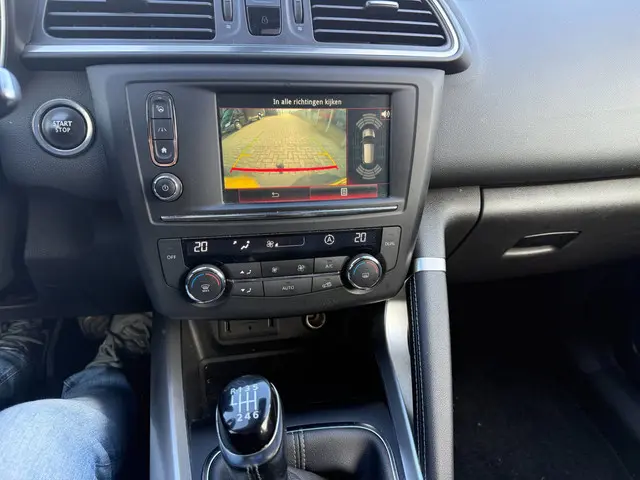 Renault Kadjar 1.2 TCe Bose 2016 Benzine 15