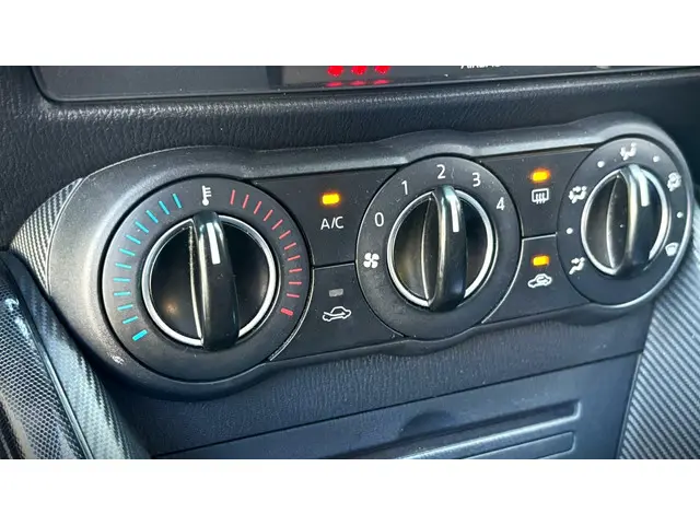 Mazda 2 1.5 Skyactiv-G S 2015 Benzine 13
