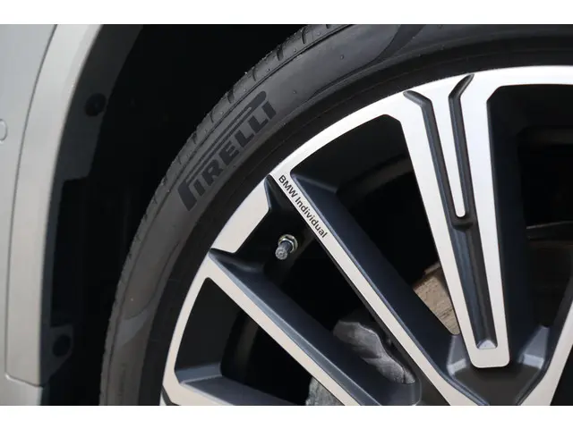 BMW X1 xDrive30e 2023 Hybride Benzine 5