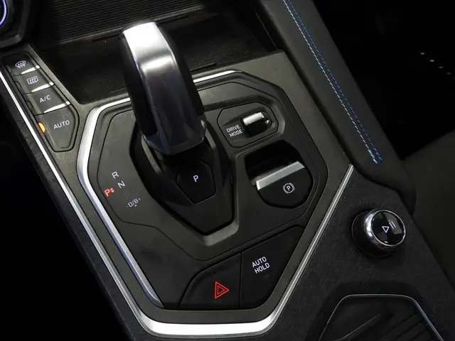 Lynk & Co 01 1.5 PHEV BlackEdition 2024 Hybride Benzine 21