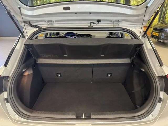 Hyundai i20 1.4 Business Edition 2018 Benzine 30