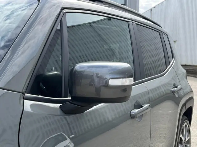 Jeep Renegade 1.5T e-Hybrid S 2023 Hybride Benzine 53