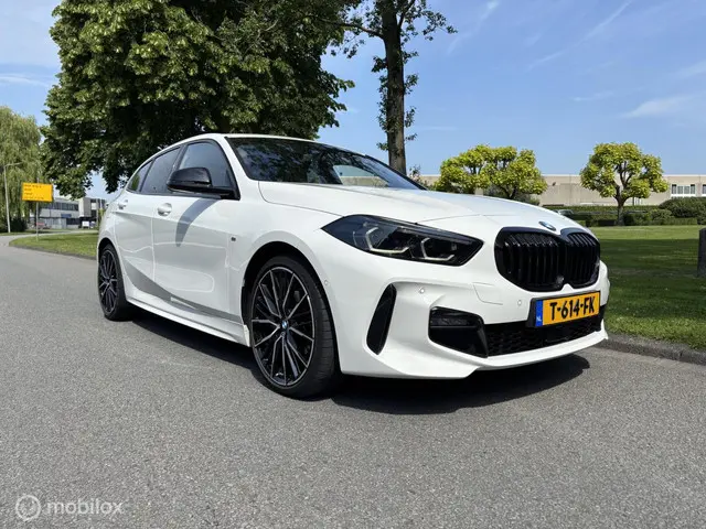 BMW 1 Serie 116i M Sport Shadow 2021 Benzine 9